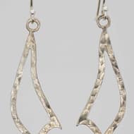 E628 Hammered Pointed Wave Earrings